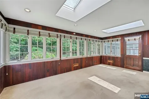 12 Glenwood Avenue Demarest NJ 07627