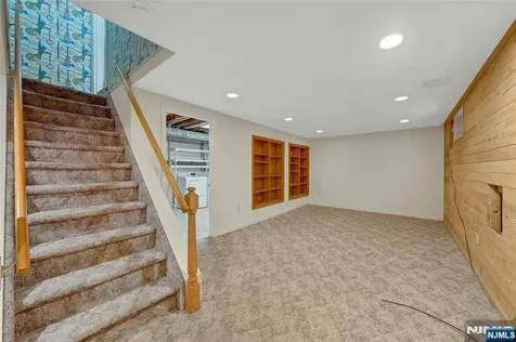 12 Glenwood Avenue Demarest NJ 07627