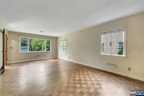 12 Glenwood Avenue Demarest NJ 07627