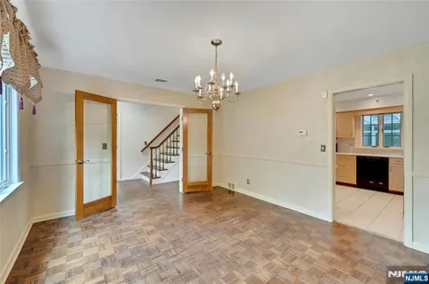 12 Glenwood Avenue Demarest NJ 07627