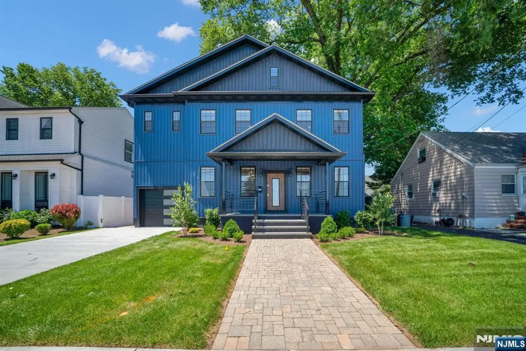 22 14th Street Kenilworth NJ 07033