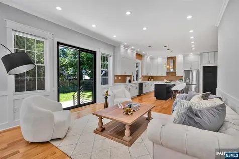 22 14th Street Kenilworth NJ 07033