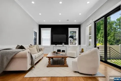 22 14th Street Kenilworth NJ 07033