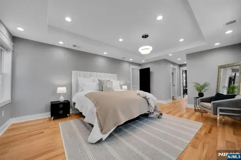22 14th Street Kenilworth NJ 07033