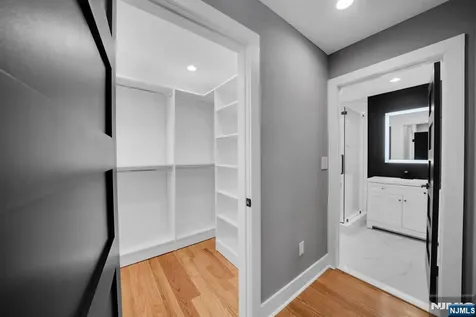 22 14th Street Kenilworth NJ 07033