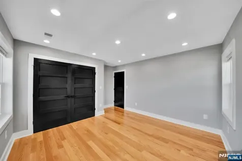 22 14th Street Kenilworth NJ 07033
