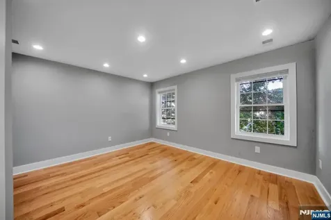 22 14th Street Kenilworth NJ 07033