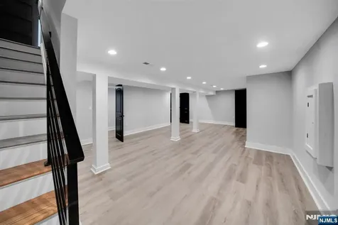 22 14th Street Kenilworth NJ 07033