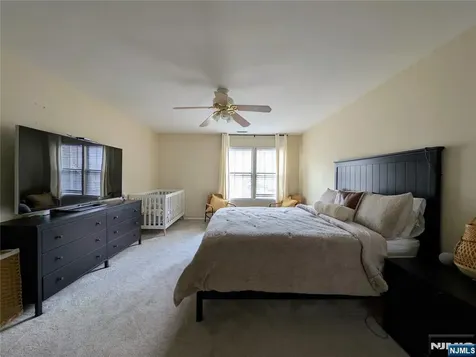 20 Quincy Lane West Milford NJ 07480