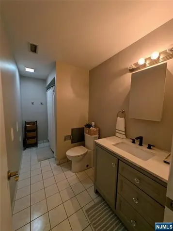 20 Quincy Lane West Milford NJ 07480