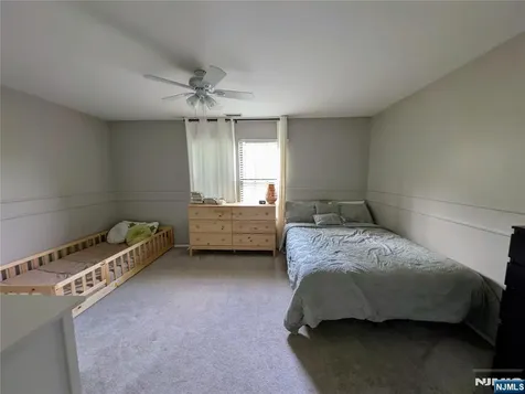 20 Quincy Lane West Milford NJ 07480