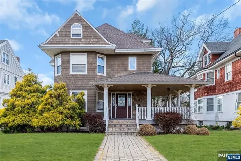 467 Summit Hackensack NJ 07601