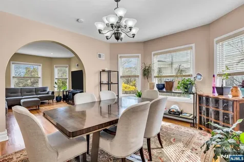 467 Summit Hackensack NJ 07601