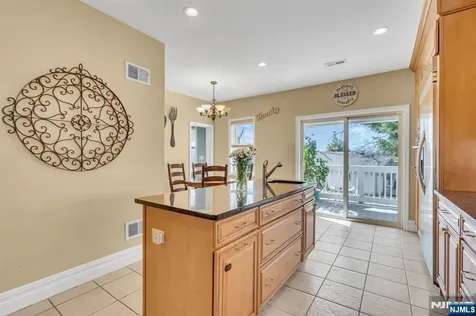 467 Summit Hackensack NJ 07601