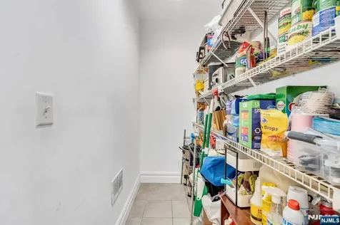 467 Summit Hackensack NJ 07601