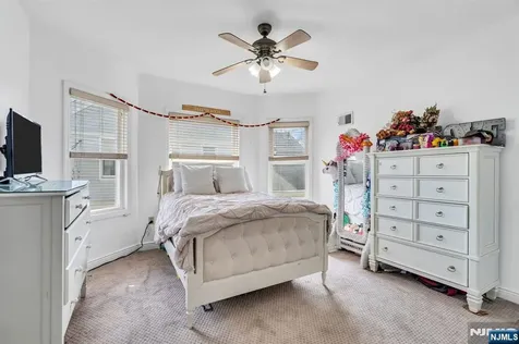 467 Summit Hackensack NJ 07601
