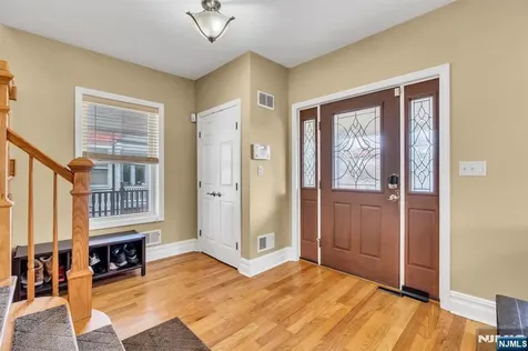 467 Summit Hackensack NJ 07601