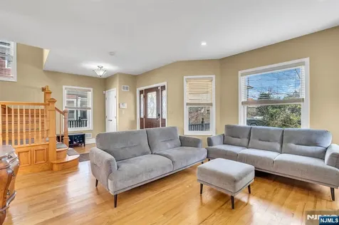 467 Summit Hackensack NJ 07601