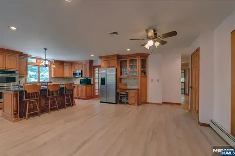 34 Knoll Road Wayne NJ 07470