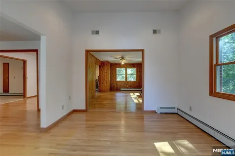 34 Knoll Road Wayne NJ 07470