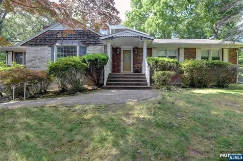 34 Knoll Road Wayne NJ 07470