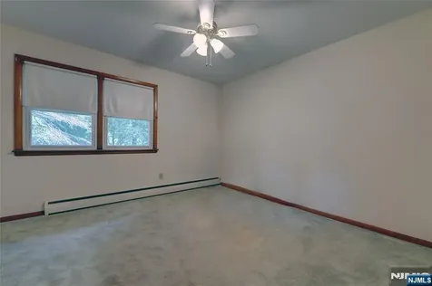 34 Knoll Road Wayne NJ 07470