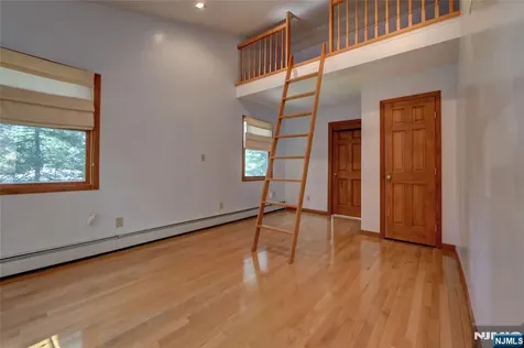 34 Knoll Road Wayne NJ 07470
