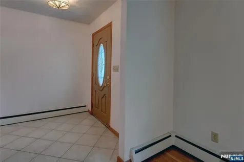 34 Knoll Road Wayne NJ 07470