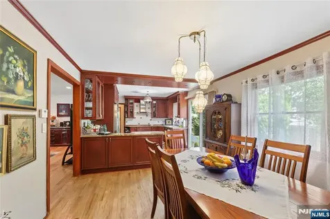 17 River Drive Elmwood Park NJ 07407