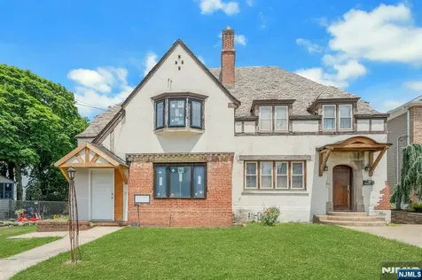 541 Page Avenue Lyndhurst NJ 07071