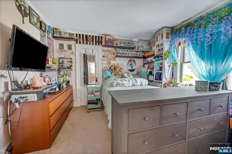 541 Page Avenue Lyndhurst NJ 07071