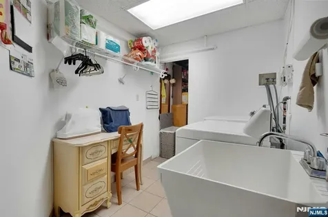 541 Page Avenue Lyndhurst NJ 07071