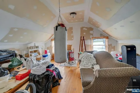 541 Page Avenue Lyndhurst NJ 07071