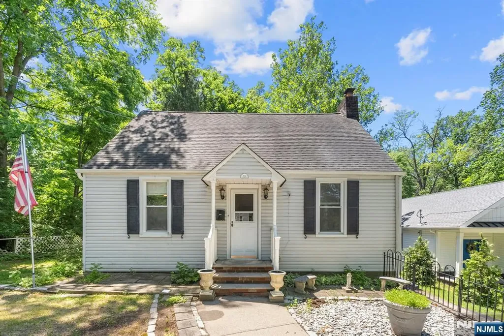 226 Northfield Road Livingston NJ 07039