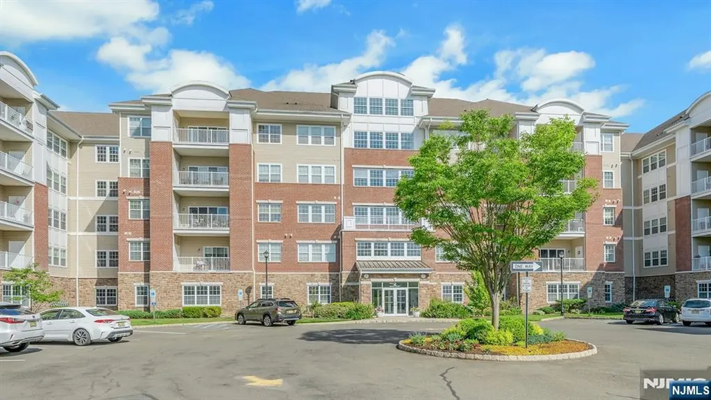 2202 Warrens Way Wanaque NJ 07465