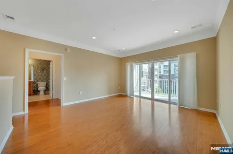 2202 Warrens Way Wanaque NJ 07465