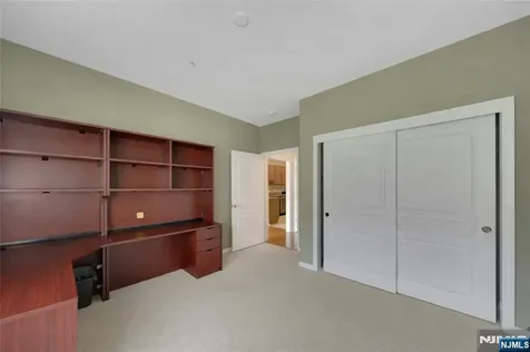 2202 Warrens Way Wanaque NJ 07465