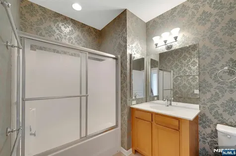 2202 Warrens Way Wanaque NJ 07465
