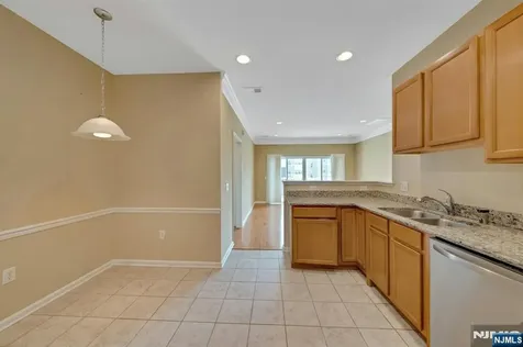 2202 Warrens Way Wanaque NJ 07465