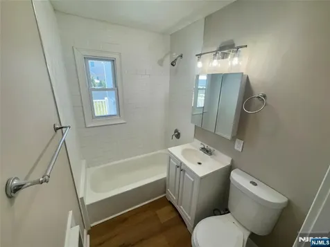 192 6th Street Saddle Brook NJ 07663