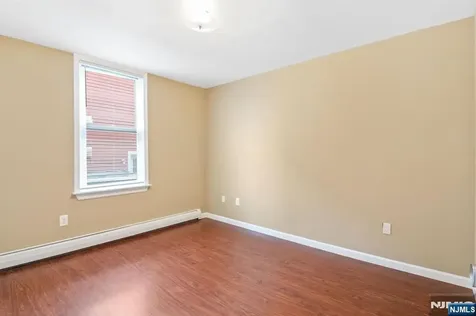 92 Windsor Street Kearny NJ 07032