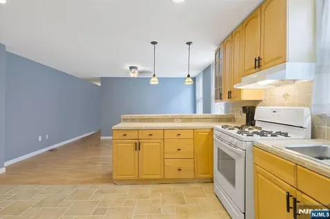 92 Windsor Street Kearny NJ 07032