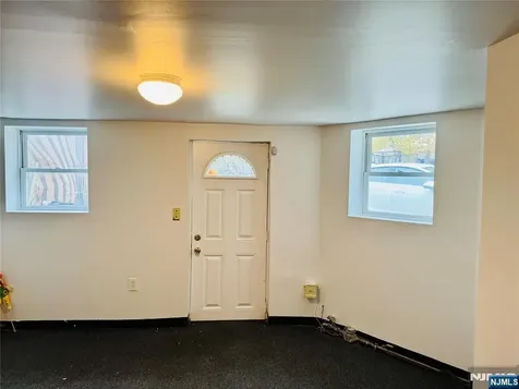 233 Malvern Street Newark NJ 07105