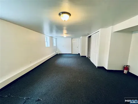 233 Malvern Street Newark NJ 07105