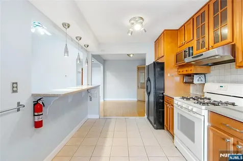 33 Green Valley Court Secaucus NJ 07094