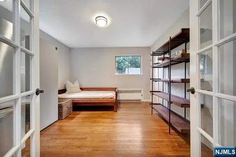 352 Durie Avenue Closter NJ 07624