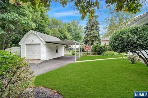 352 Durie Avenue Closter NJ 07624