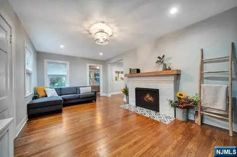 352 Durie Avenue Closter NJ 07624