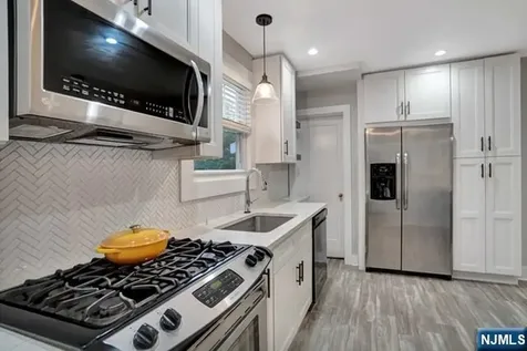 352 Durie Avenue Closter NJ 07624