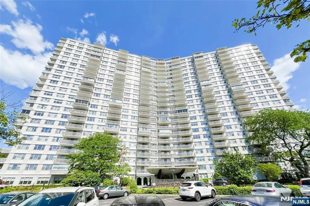 2100 Linwood Avenue Fort Lee NJ 07024